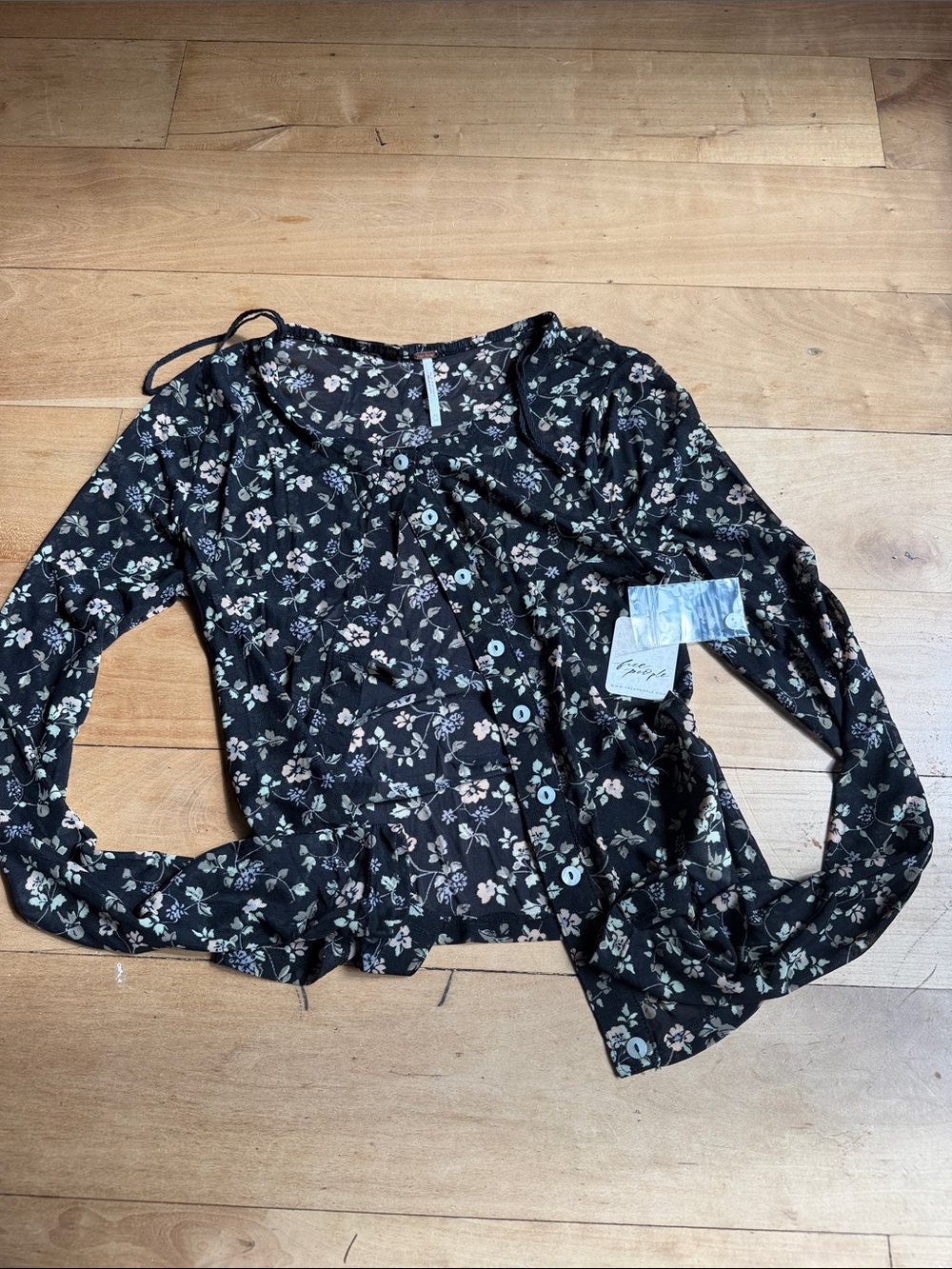 Floral Black mesh Button-Up Blouse & Tank Set - Picture 3 of 5